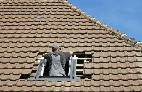 Pose de velux - Beaumont-les-Autels